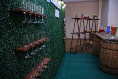 Фуршетная стена из самшита